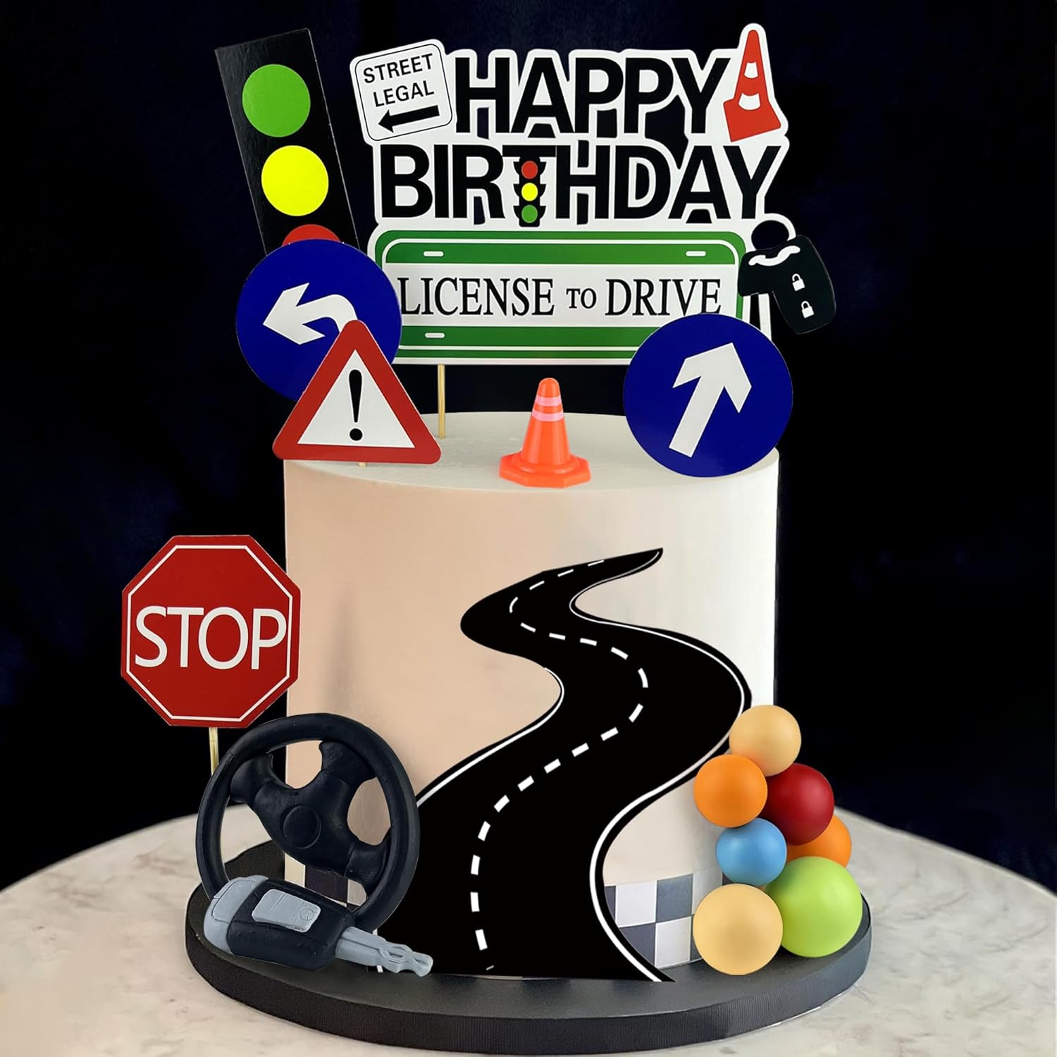 رخصة القيادة كعكة توبر جديد سا - مراجعة Lighting Mcqueen Birthday Decor وسعره