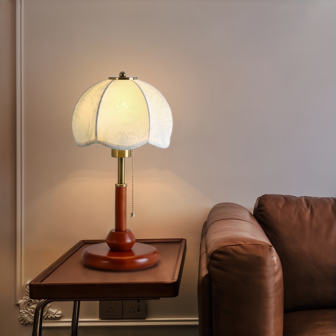 مصباح طاولة قبة مزخرفة بتصميم  - مراجعة Lighting Decor Room وسعره