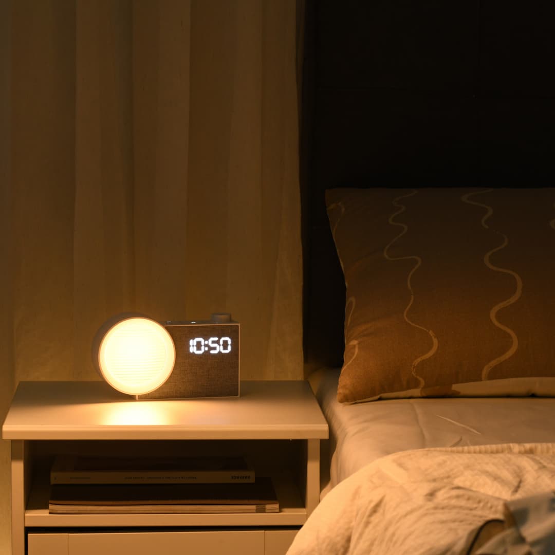 ساعة منبه WILIT مع إضاءة ليلية - مراجعة Lighting Decor Room وسعره